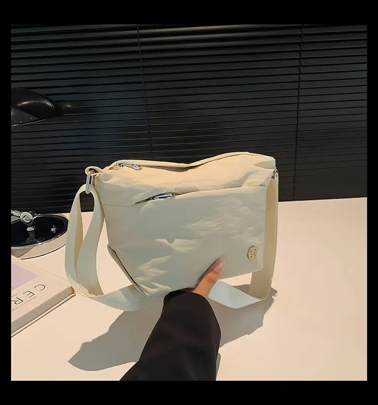 Ultra-light Waterproof Women's Shoulder Crossbody Bag — feature 38