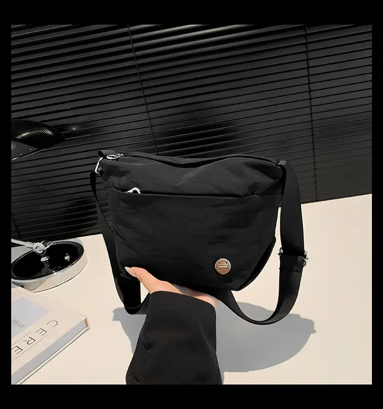 Ultra-light Waterproof Women's Shoulder Crossbody Bag — feature 39