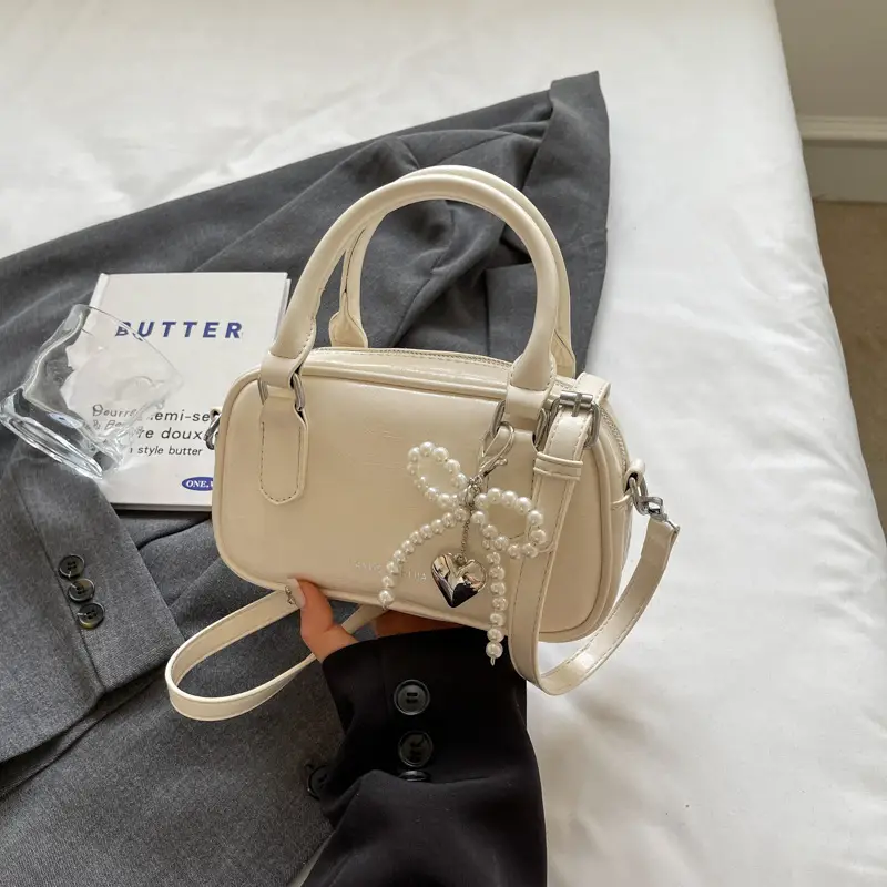 Silver Korean Style Textured Shoulder Bag for Women - Image 2