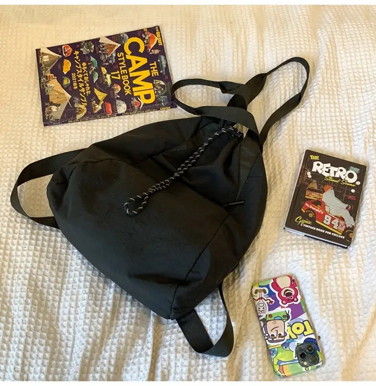 Korean Style Large Capacity Nylon Shoulder Bag — feature 50