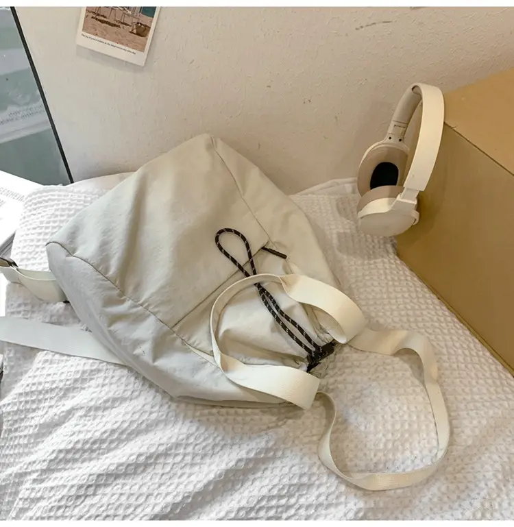 Korean Style Large Capacity Nylon Shoulder Bag — feature 57