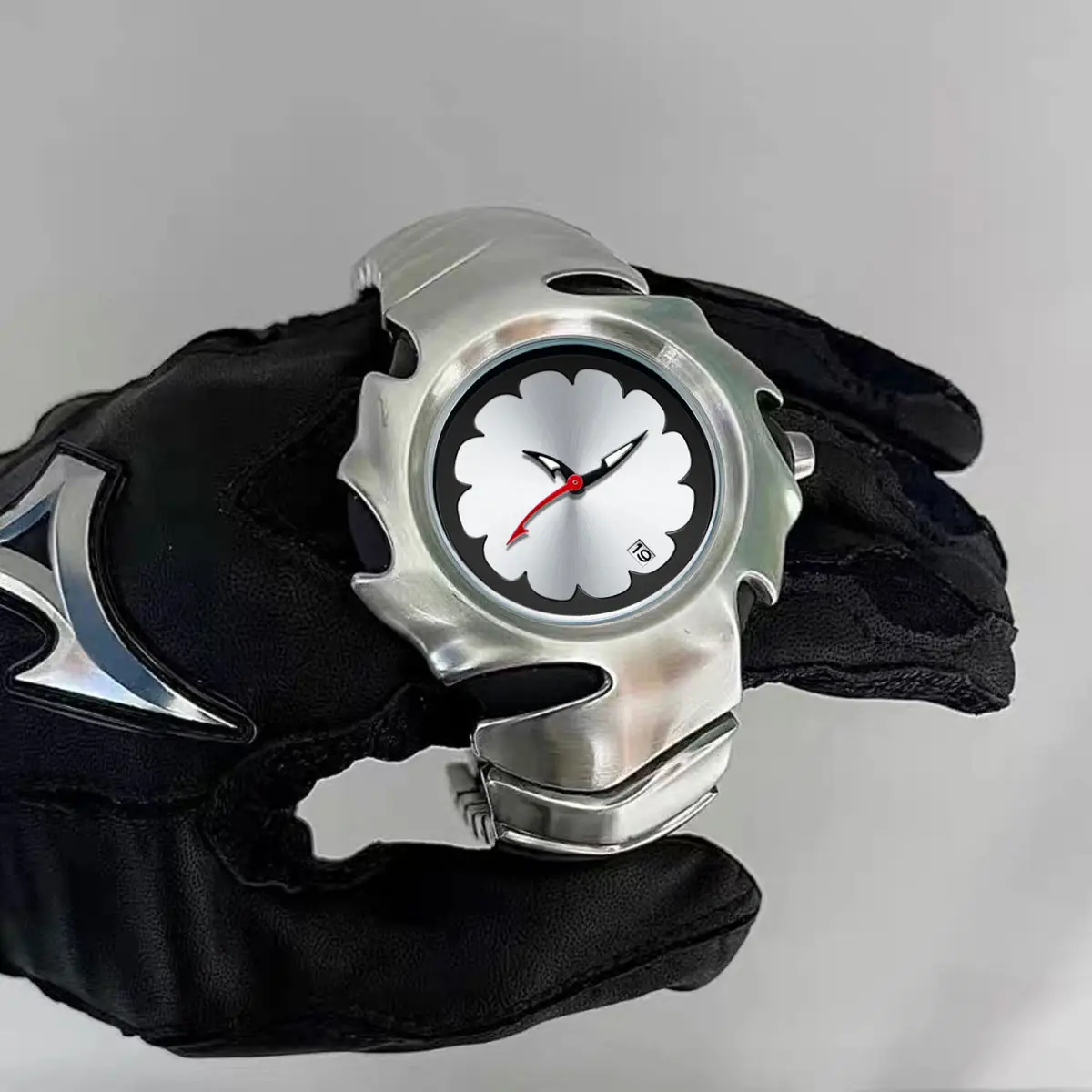 Special Shape Retro Watches for Men Silver Blue Dial — feature 10
