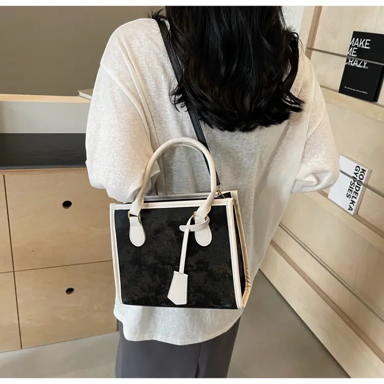 Women's Retro Silk Contrast Shoulder Bag 2024 Spring Summer