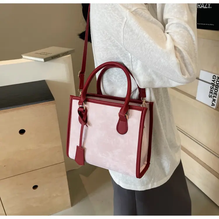 Women's Retro Silk Contrast Shoulder Bag 2024 Spring Summer — feature 13