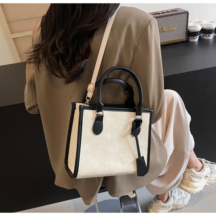 Women's Retro Silk Contrast Shoulder Bag 2024 Spring Summer — feature 19