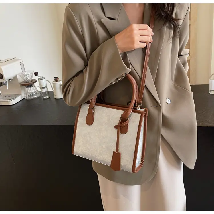 Women's Retro Silk Contrast Shoulder Bag 2024 Spring Summer — feature 23