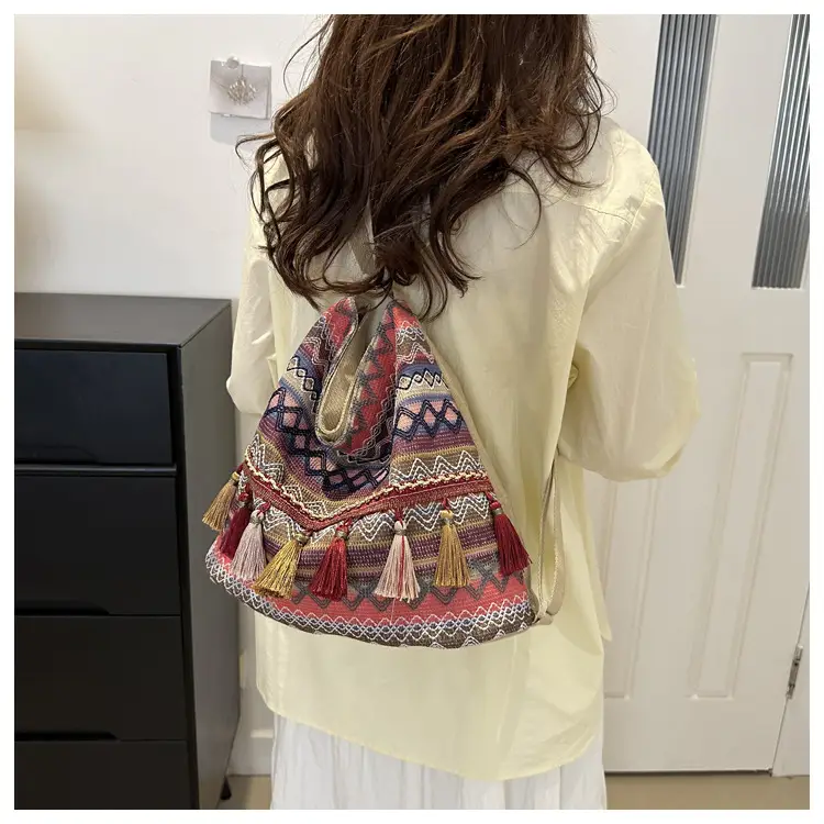 Women's Ethnic Tassel Shoulder Bag 2024 — feature 18