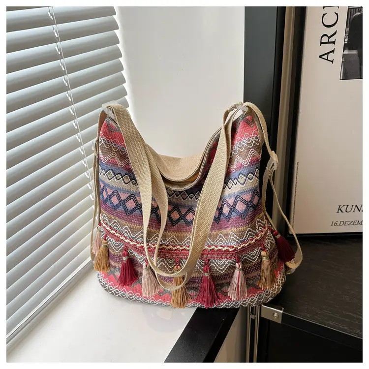 Women's Ethnic Tassel Shoulder Bag 2024 — feature 21