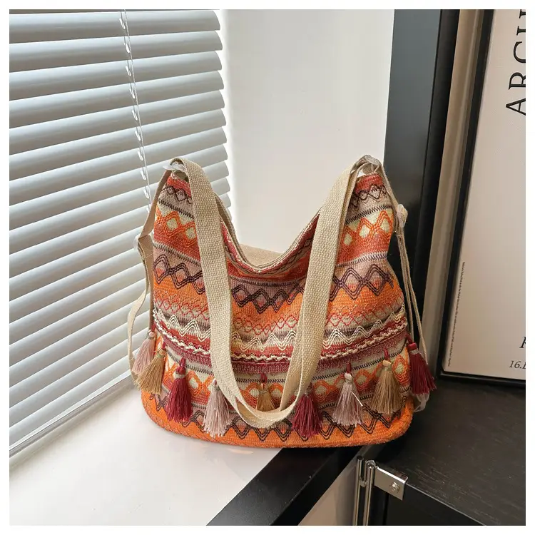 Women's Ethnic Tassel Shoulder Bag 2024 — feature 23