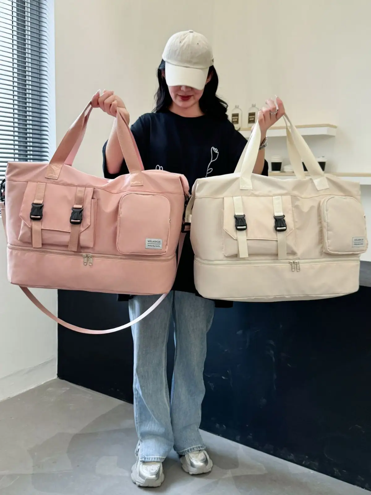 Large Capacity Fitness Sports Shoulder Bag Grey Pink