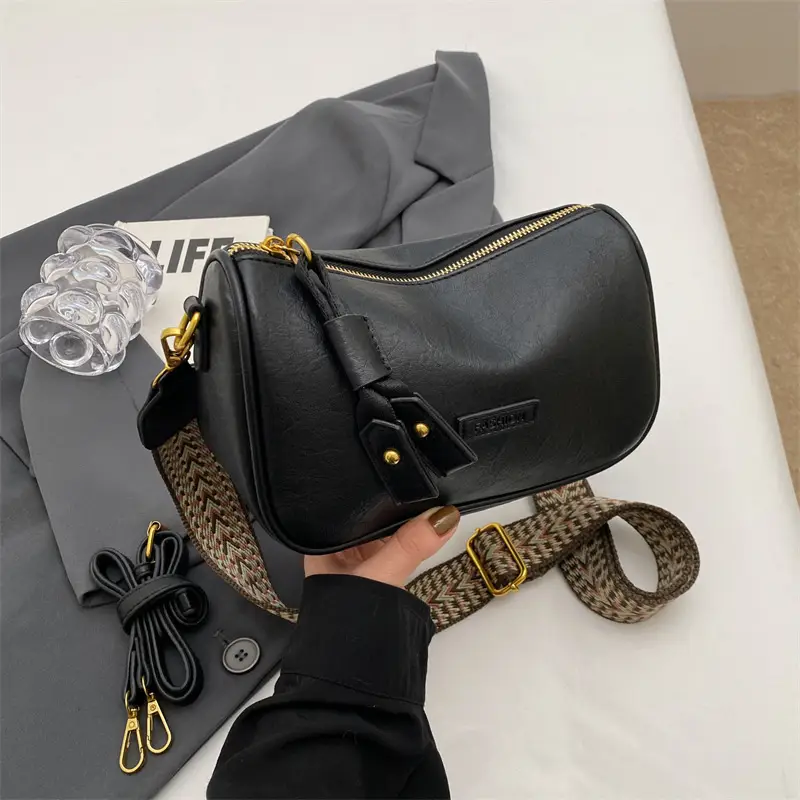 Small Shoulder Messenger Bag Women 2024 New Arrival - Image 3