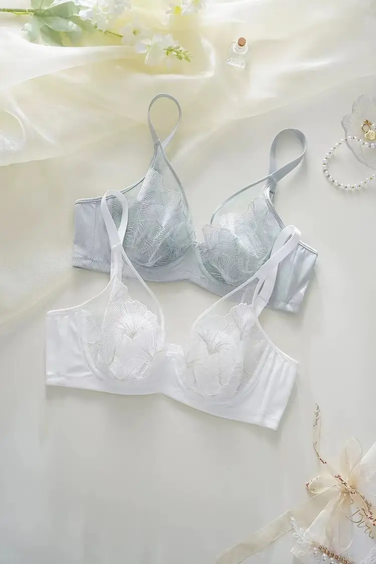 Ultra-Thin Mesh Embroidered Bra Large Bust Small — feature 7