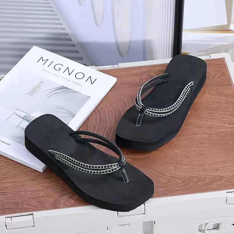 Summer New Women's Thick Bottom Rhinestone Beach Flip Flops Casual Fashion Thick Bottom Platform Non-slip Beach Clip Flip Flops - Image 5