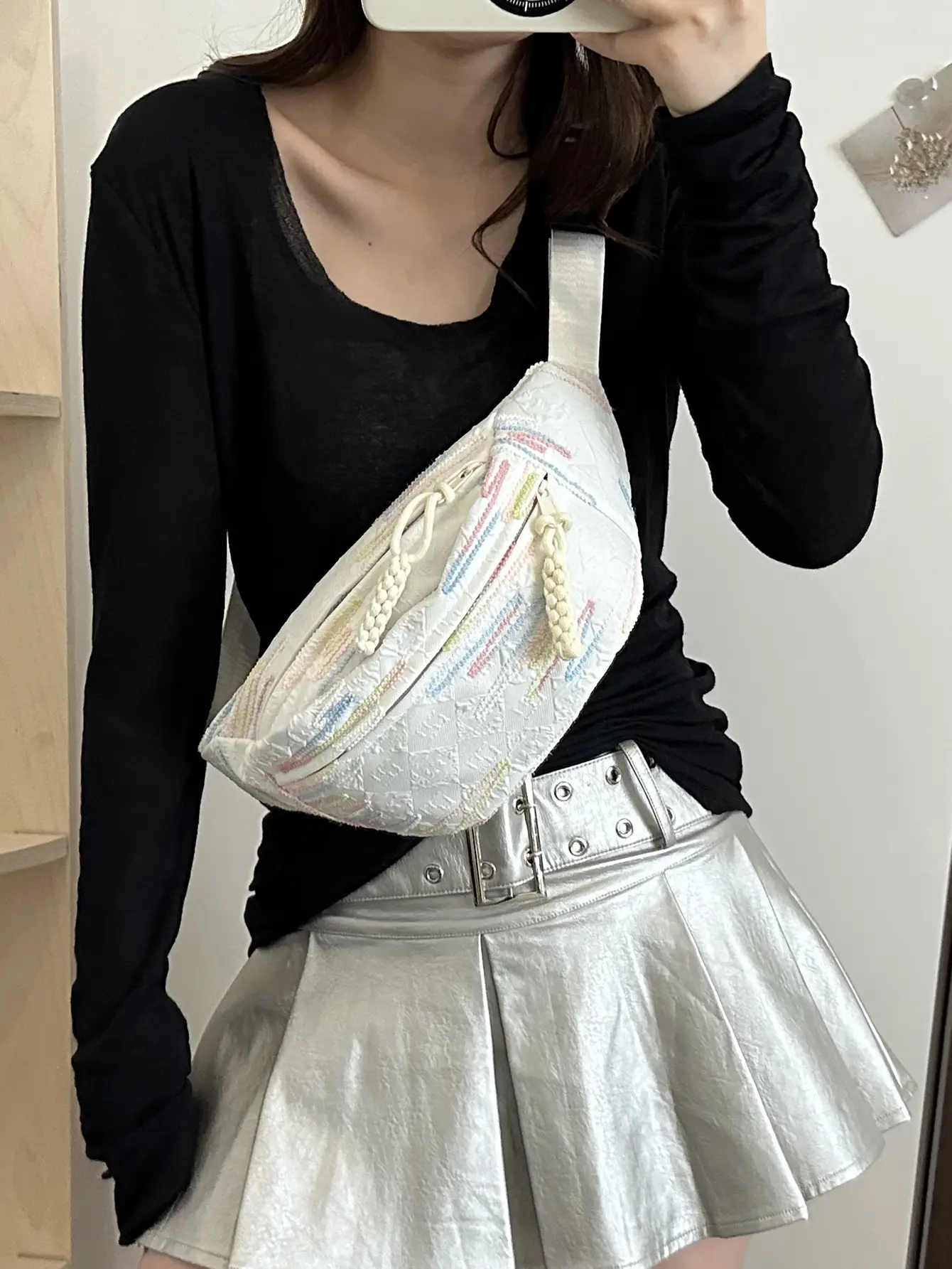 Pink Embroidered Crossbody Bag for Women 2024 - Image 5