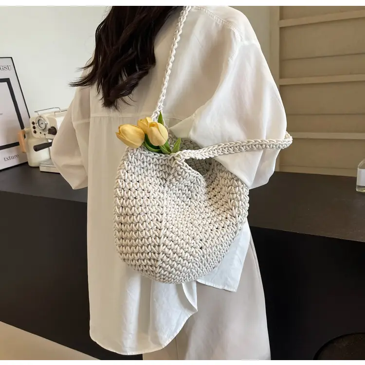 Women's Hollow Woven Bucket Bag Large Capacity Travel Bag — feature 12