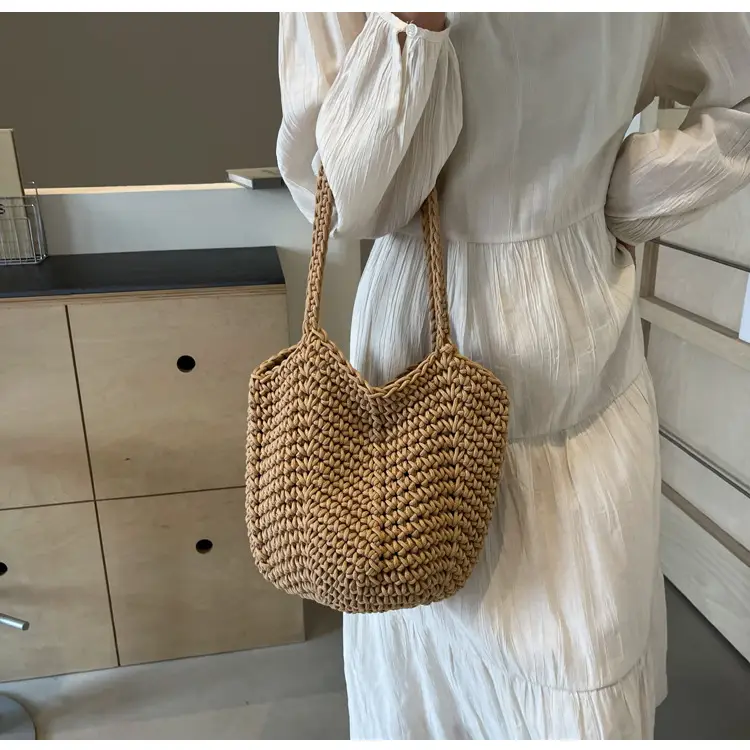 Women's Hollow Woven Bucket Bag Large Capacity Travel Bag — feature 18
