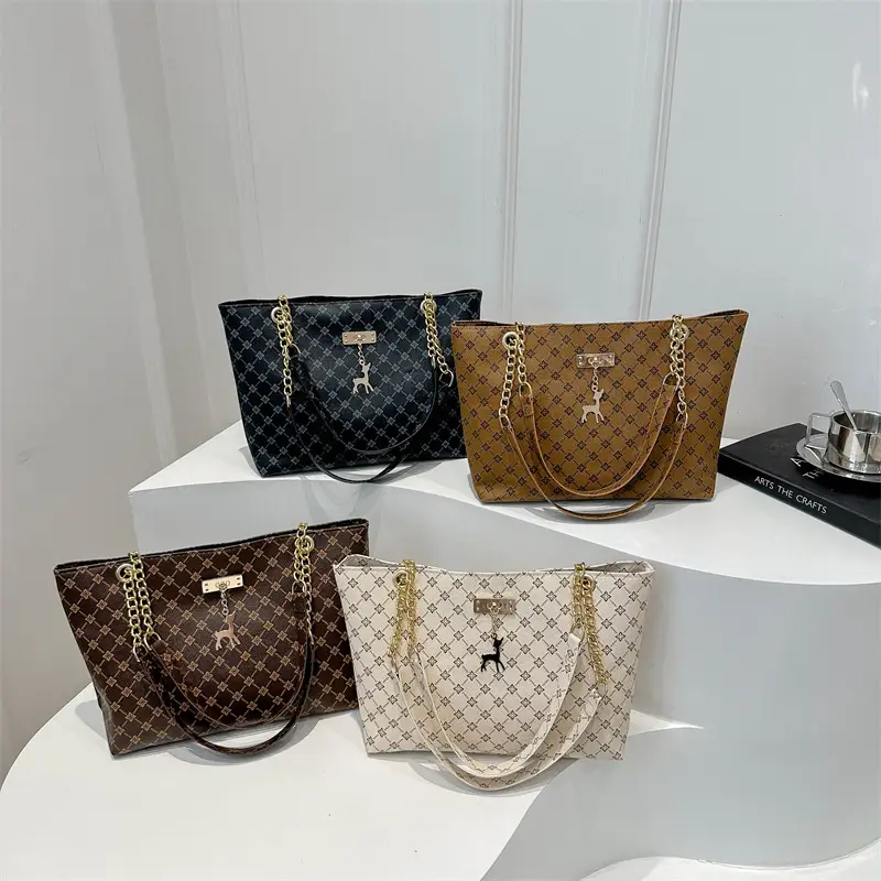 Vintage Textured Chain Shoulder Bag Women 2024 - Image 8