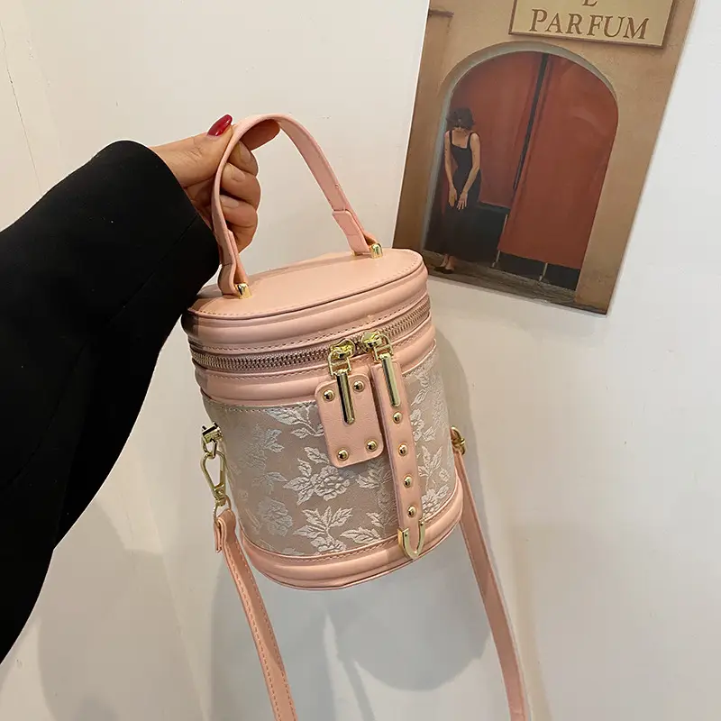 Pink Embroidered Women's Shoulder Bag 2024 - Image 6