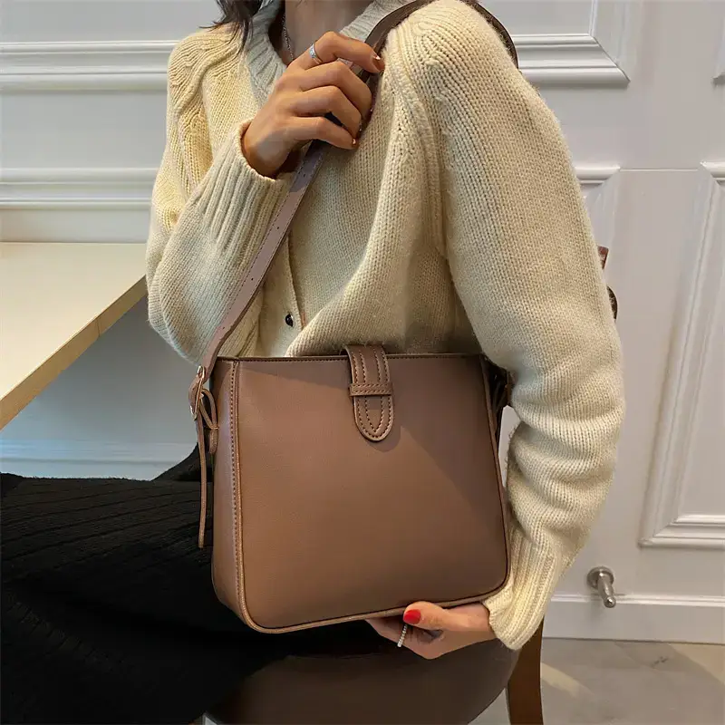 Black Textile Shoulder Bag for Women — feature 7