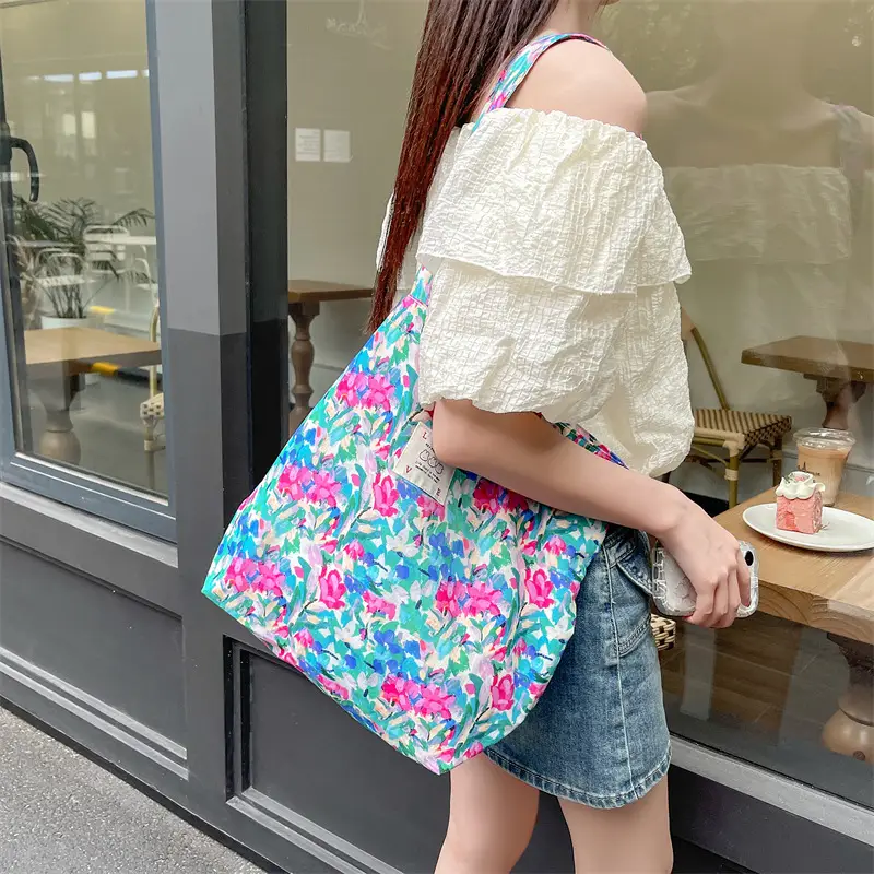 Ins Summer Floral Shoulder Bag Large Capacity Western Style Canvas Bag Female Student Class Book Bag Shopping Bag β feature 40