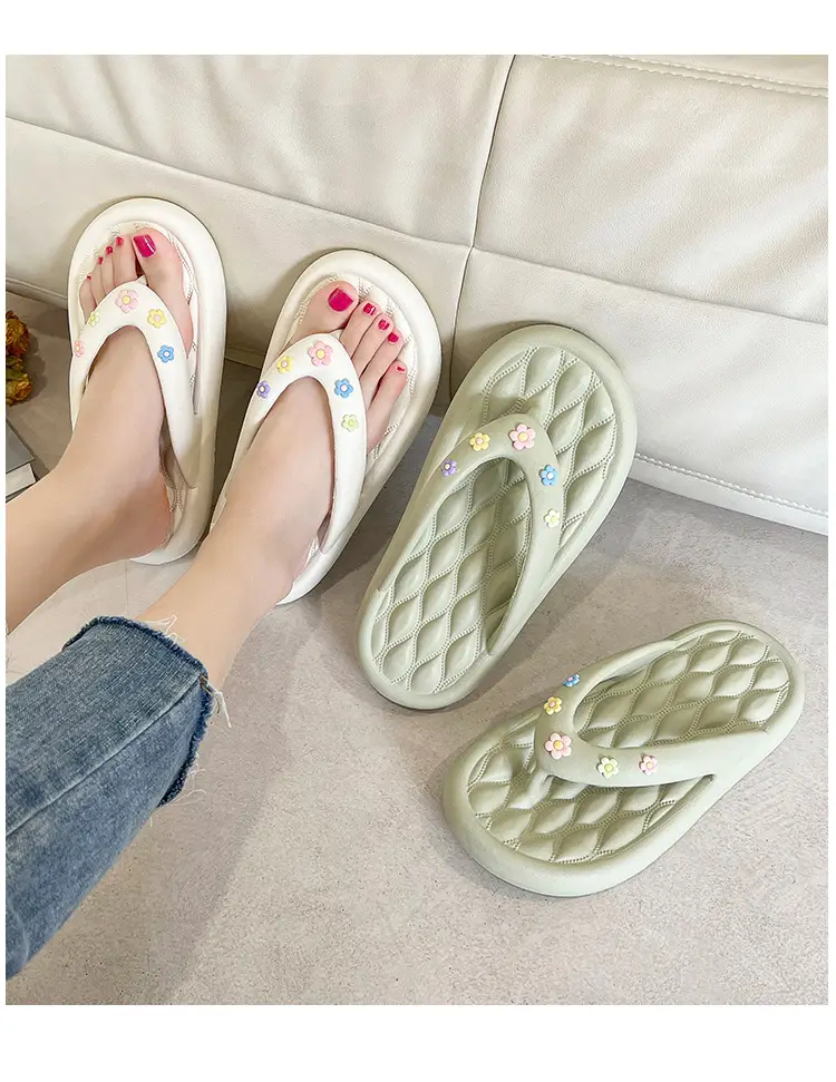 Women's Cute Floral Flip Flops Summer 2026 — feature 9