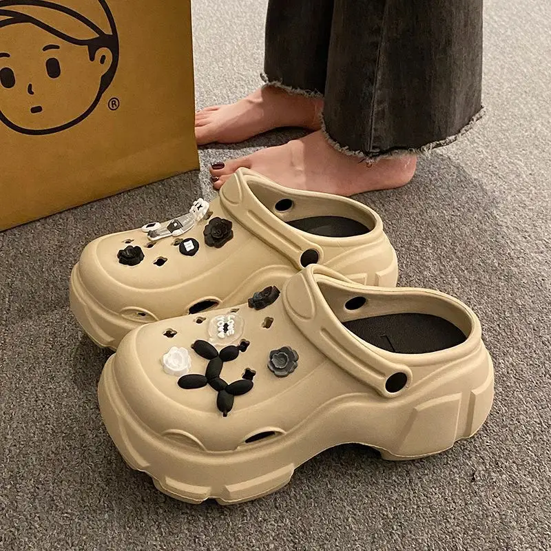 Internet Celebrous Cave Shoes Women's Summer Outwear Explosions Sandals Thick Sole Baotou Beach Two-Wearing EVA Garden Shoes Women