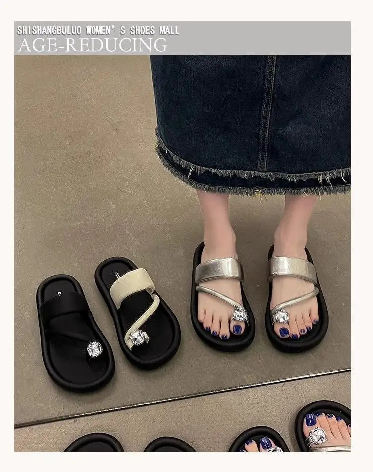 French Style Women's Black Open Toe Sandals with Clip Toe — feature 1
