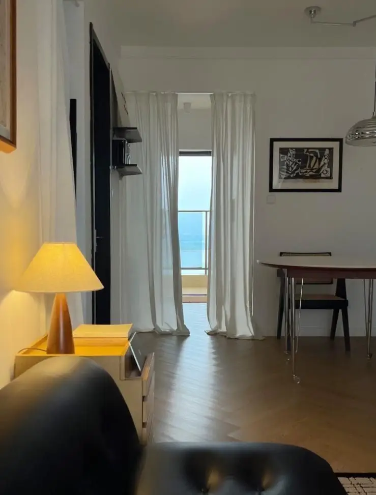 Modern Wooden Table Lamp for Bedroom & Living Room — feature 14