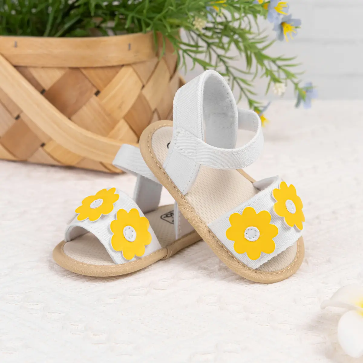 Baby Floral Sandals White Yellow Flower Sole