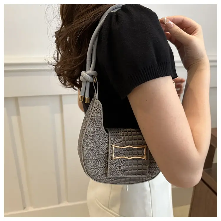 White Crocodile Pattern Shoulder Bag for Women — feature 19