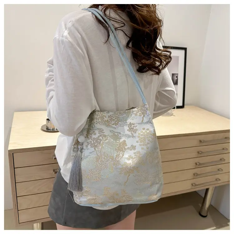New Chinese Style Embroidered Tote Bag Women 2024 — feature 9