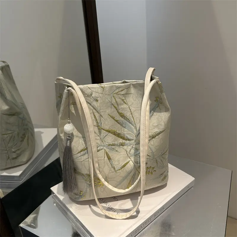 New Chinese Style Embroidered Tote Bag Women 2024 - Image 4