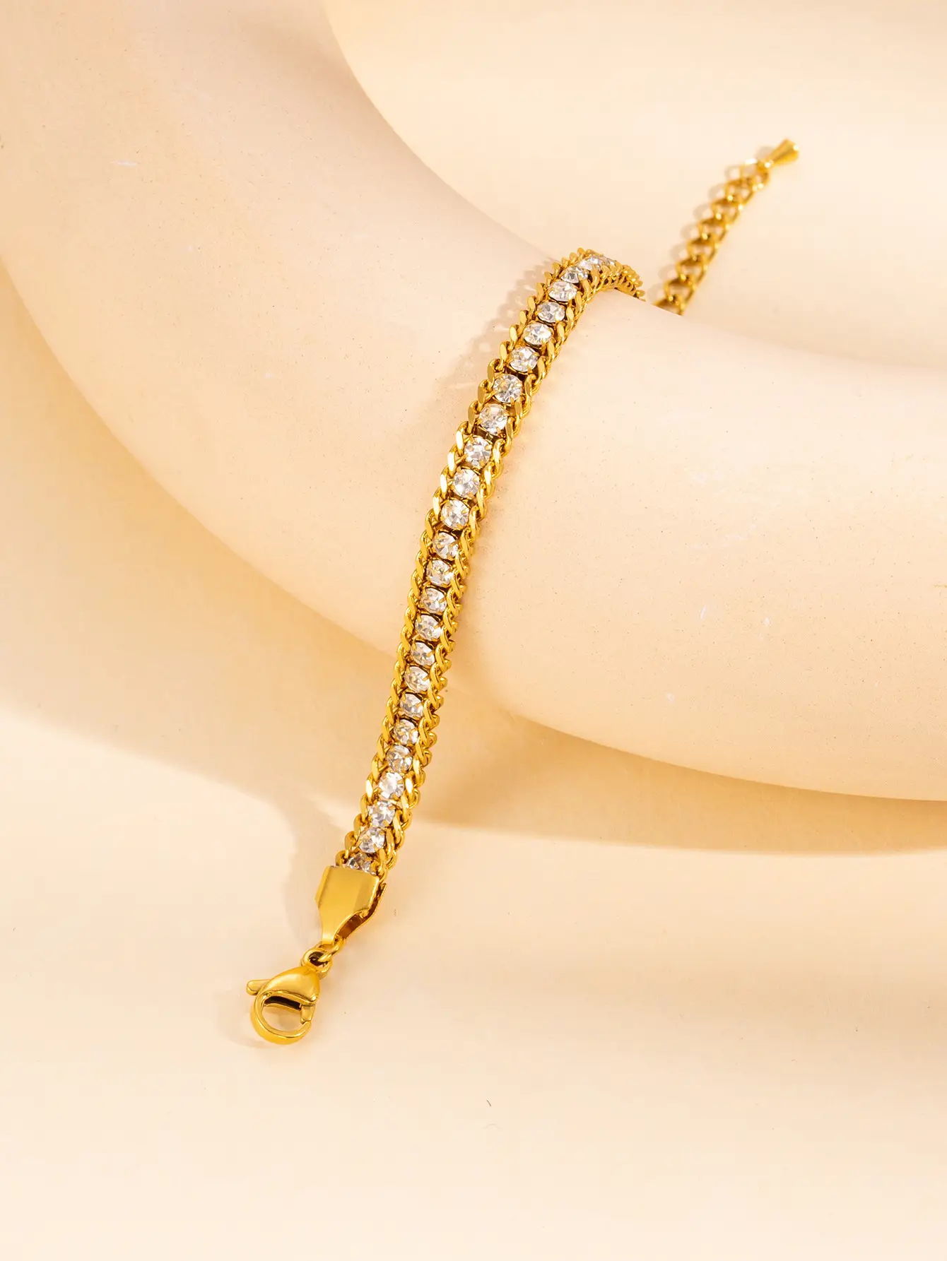 Luxury Titanium Bracelet with Micro-Inlay & Three-Layer Design — feature 19