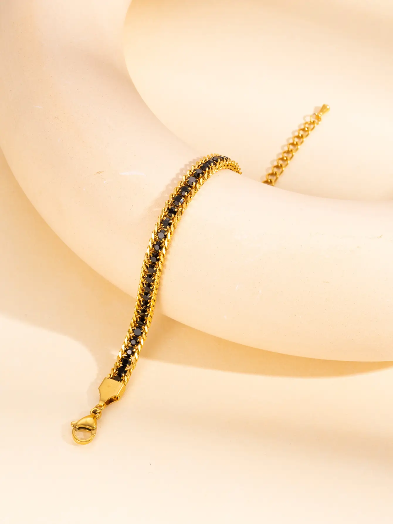 Luxury Titanium Bracelet with Micro-Inlay & Three-Layer Design — feature 20