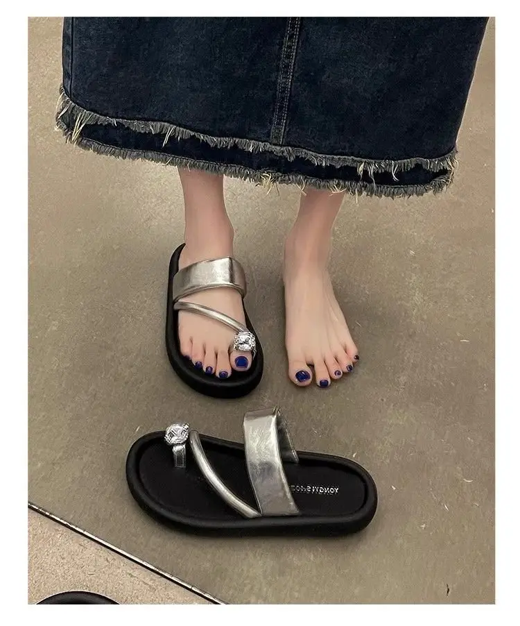 French Style Women's Black Silver Sandals with Clip-toe Design — feature 5