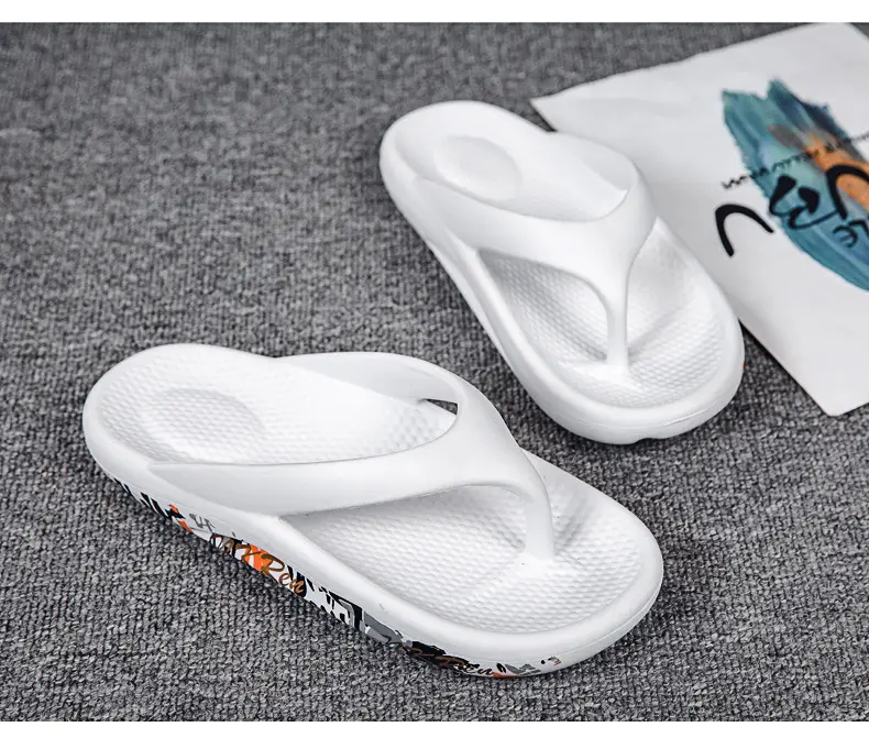 2026 New Summer Style Large Size Flip-Flops for Men, Thick-Soled Outdoor Beach Shoes, Lightweight and Breathable Couple's Flip-Flops — feature 22