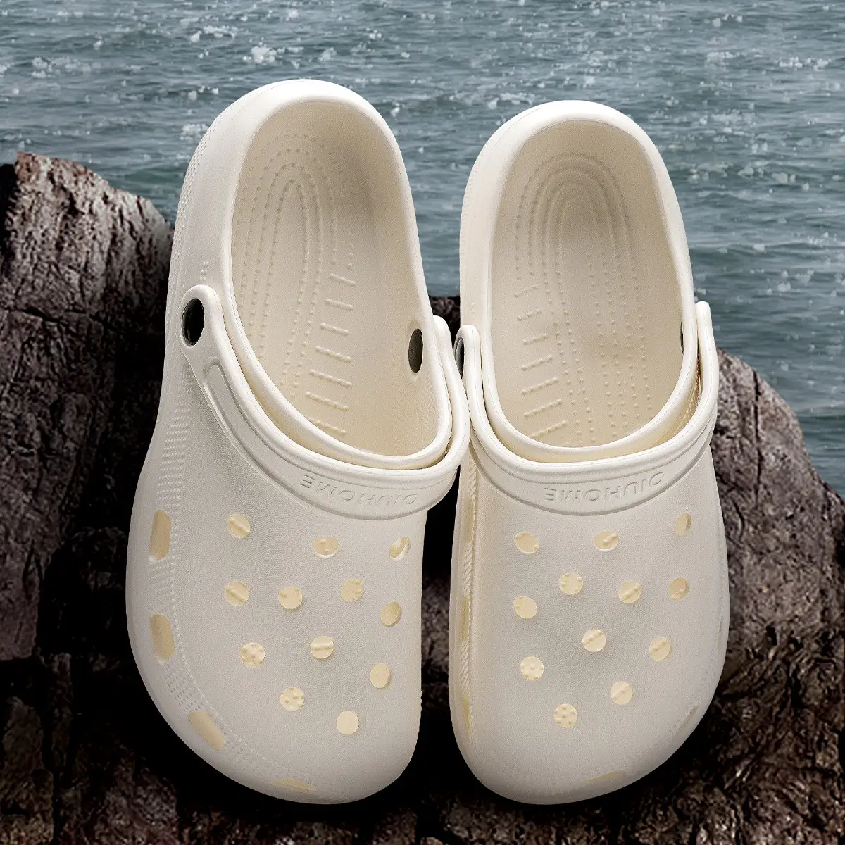 Women's Cute Cartoon Hole Slippers White 2025 - Image 41