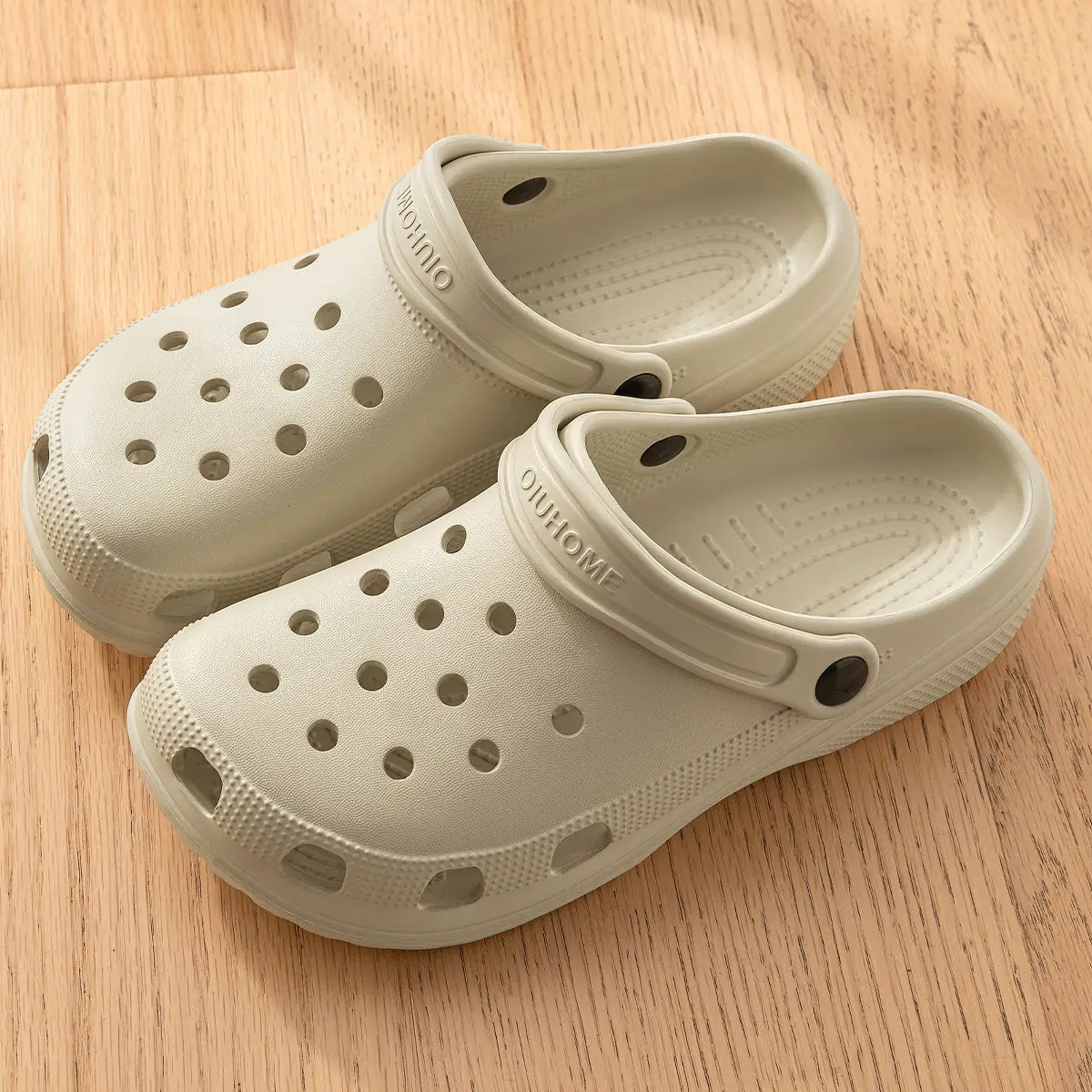 Women's Cute Cartoon Hole Slippers White 2025 - Image 3