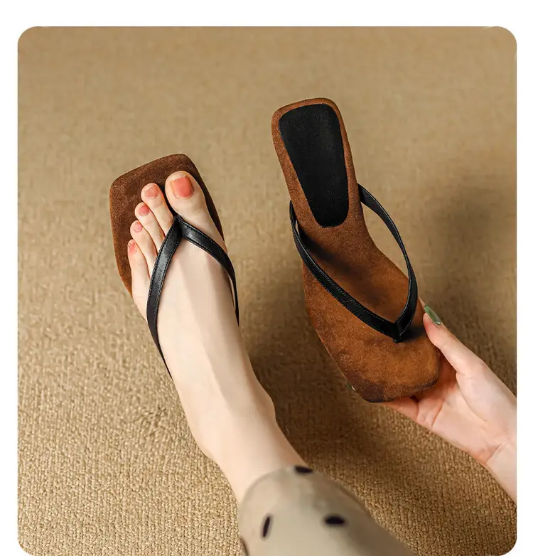 New Style Simple Color-matching Wedge Flip-flops Women's Summer Fashionable Outer Wearing Mid-heel Sandals — feature 7