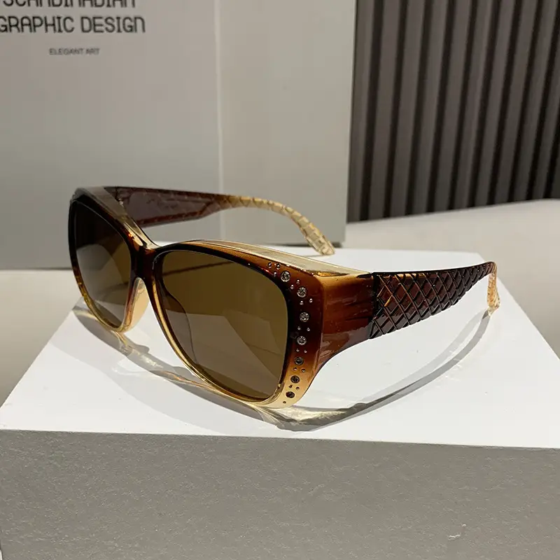 European and American New Style Sunglasses Retro Fashion Diamond-Encrusted Sunglasses Women's Trendy Big Face Display Glasses Frames Polarized Lenses - Image 6