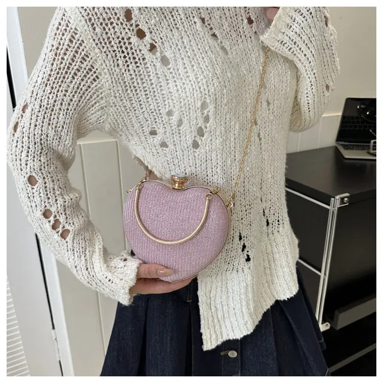 Heart-Shaped Gold Chain Women's Bags Set of 4 — feature 10