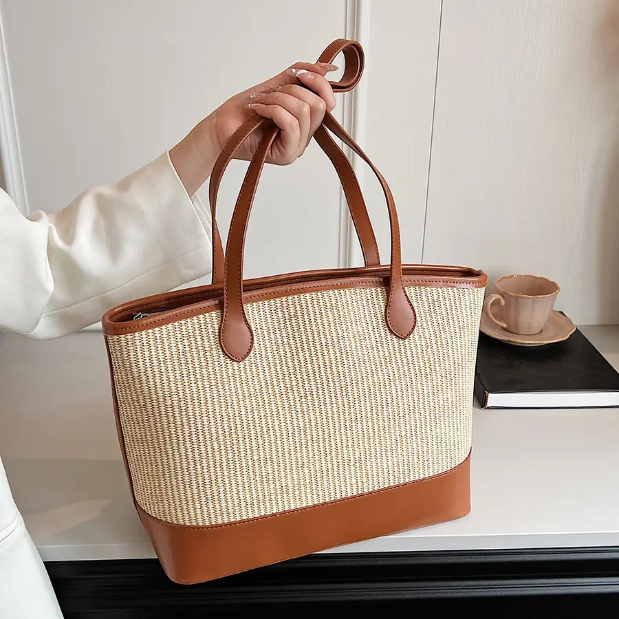Women's Large Capacity Woven Straw Tote Bag Brown