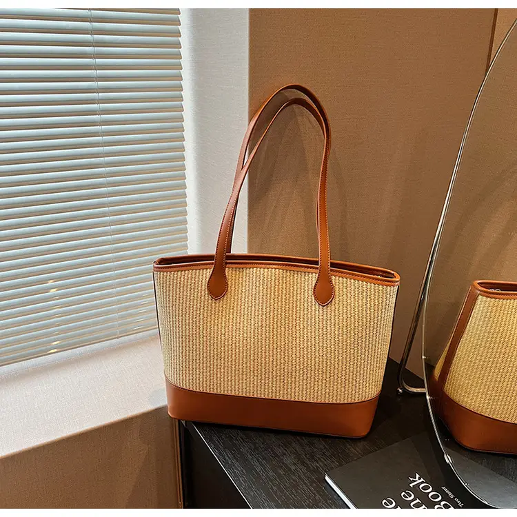 Women's Large Capacity Woven Straw Tote Bag Brown — feature 21