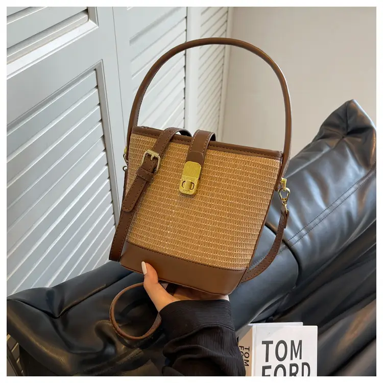 Women Straw Handbag Brown Brown Leather Strap — feature 21