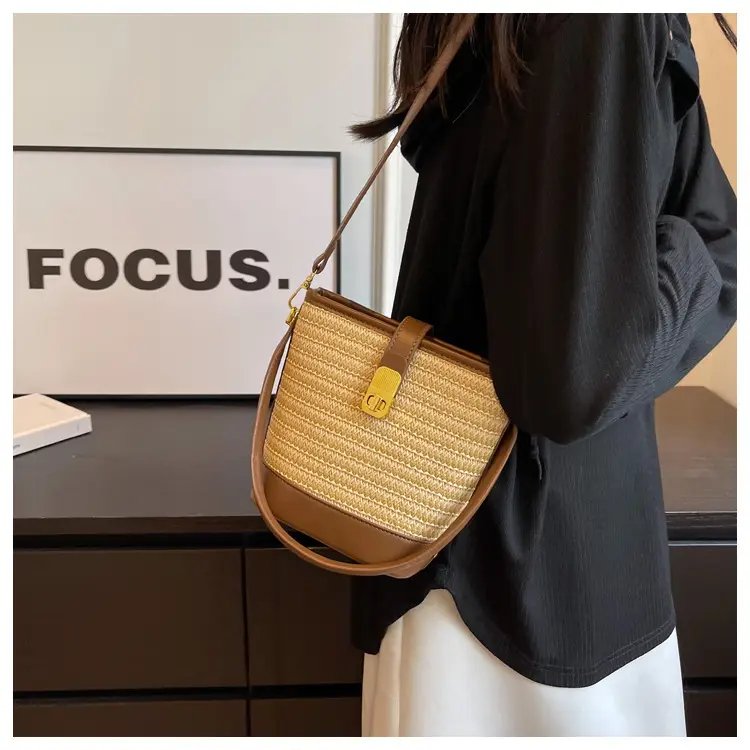 Women Straw Handbag Brown Brown Leather Strap — feature 28