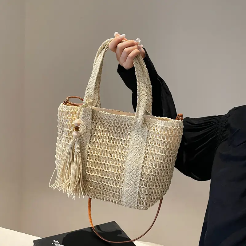 Women's Straw Woven Shoulder Bag Niche Design 2024 - Image 4