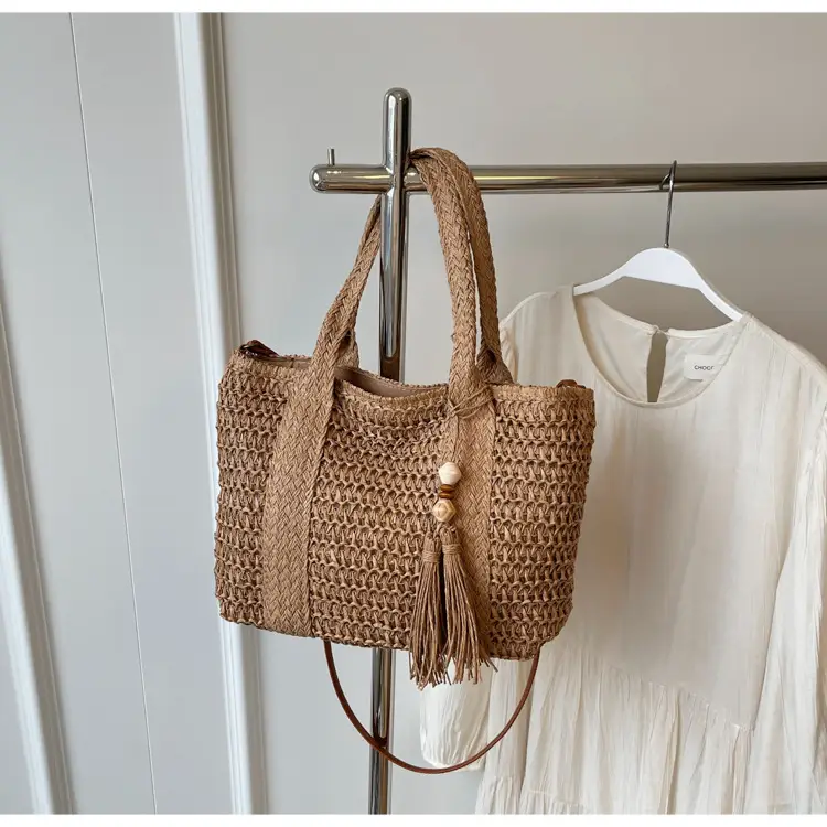 Women's Straw Woven Shoulder Bag Niche Design 2024 — feature 22