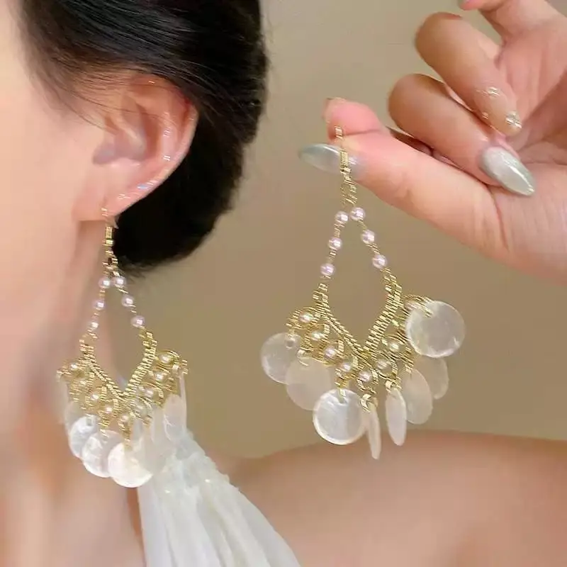 Seaside Style Super Fairy French Retro Shell Tassel Earrings High Sense Niche Design Elegant Extracts Vacation