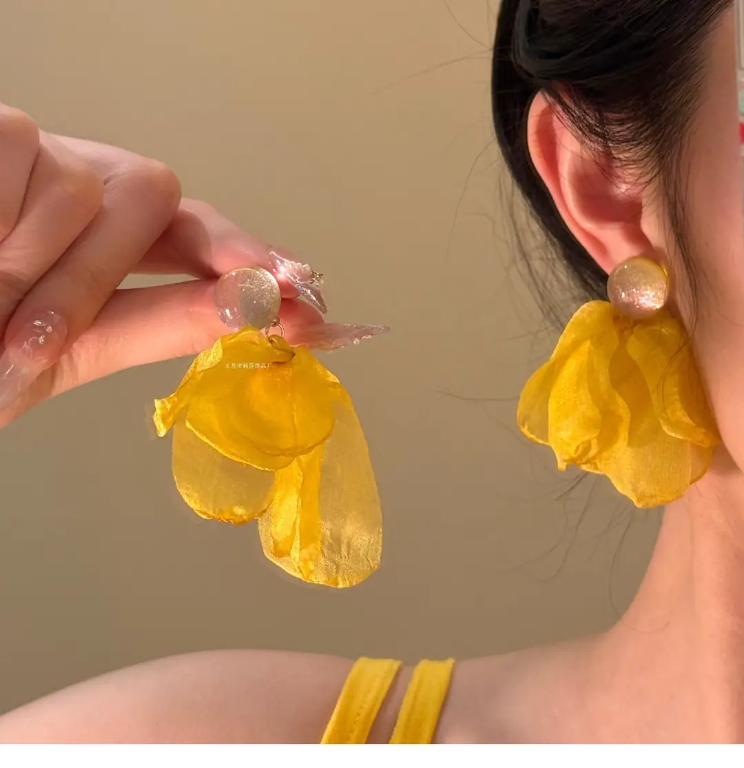 Seaside Style Super Fairy French Retro Shell Tassel Earrings High Sense Niche Design Elegant Extracts Vacation