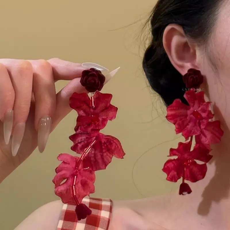 Seaside Style Super Fairy French Retro Shell Tassel Earrings High Sense Niche Design Elegant Extracts Vacation